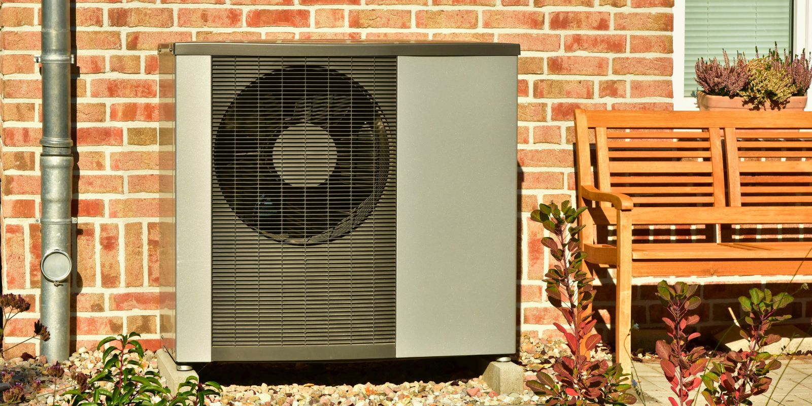 hiq-blog-green-improvements-heatpump.jpg